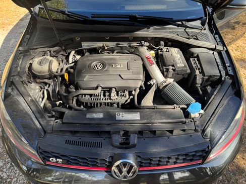Used 2015 Volkswagen GTI SE image 20