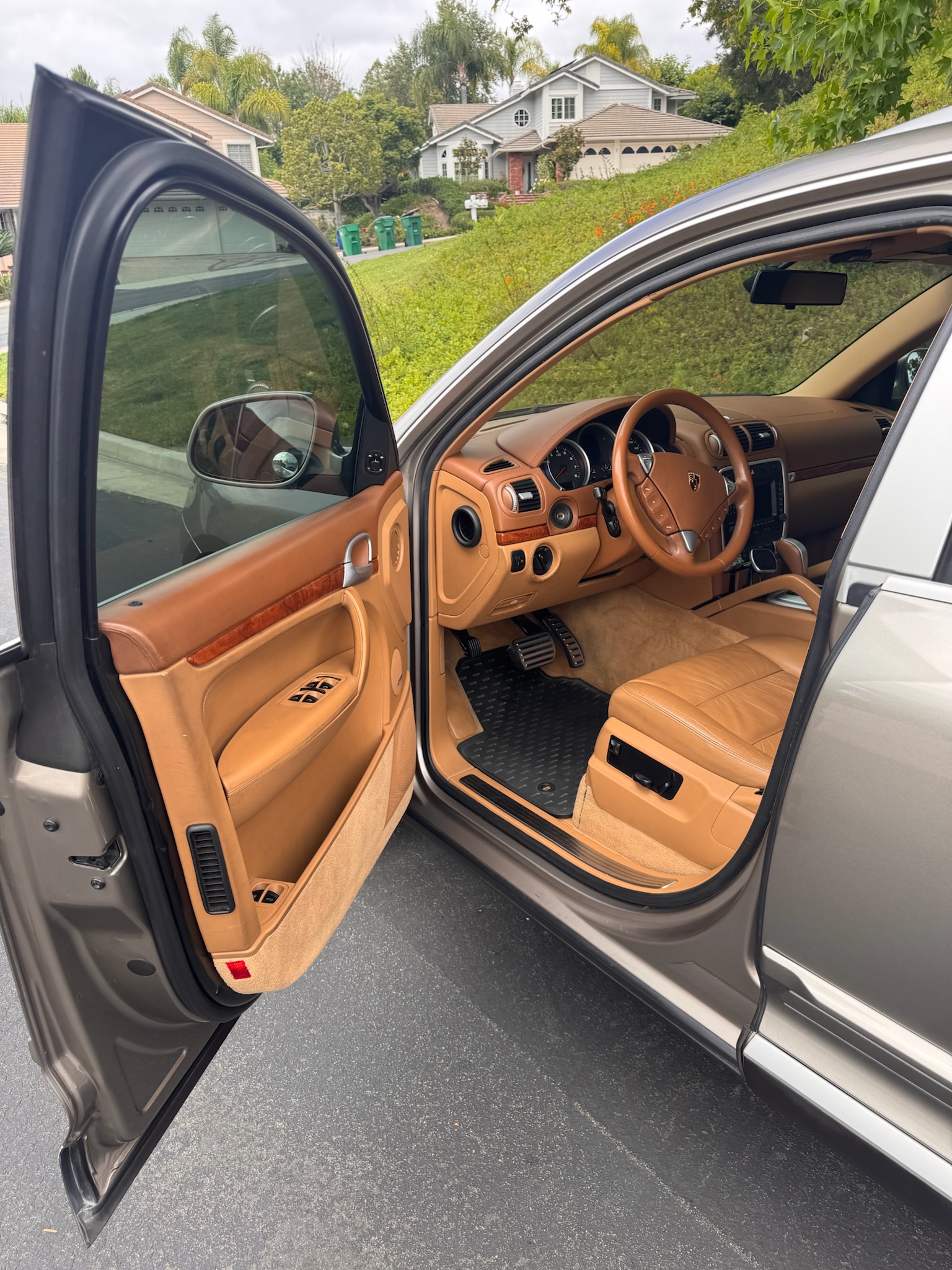 Used 2004 Porsche Cayenne S AWD/4WD image 10