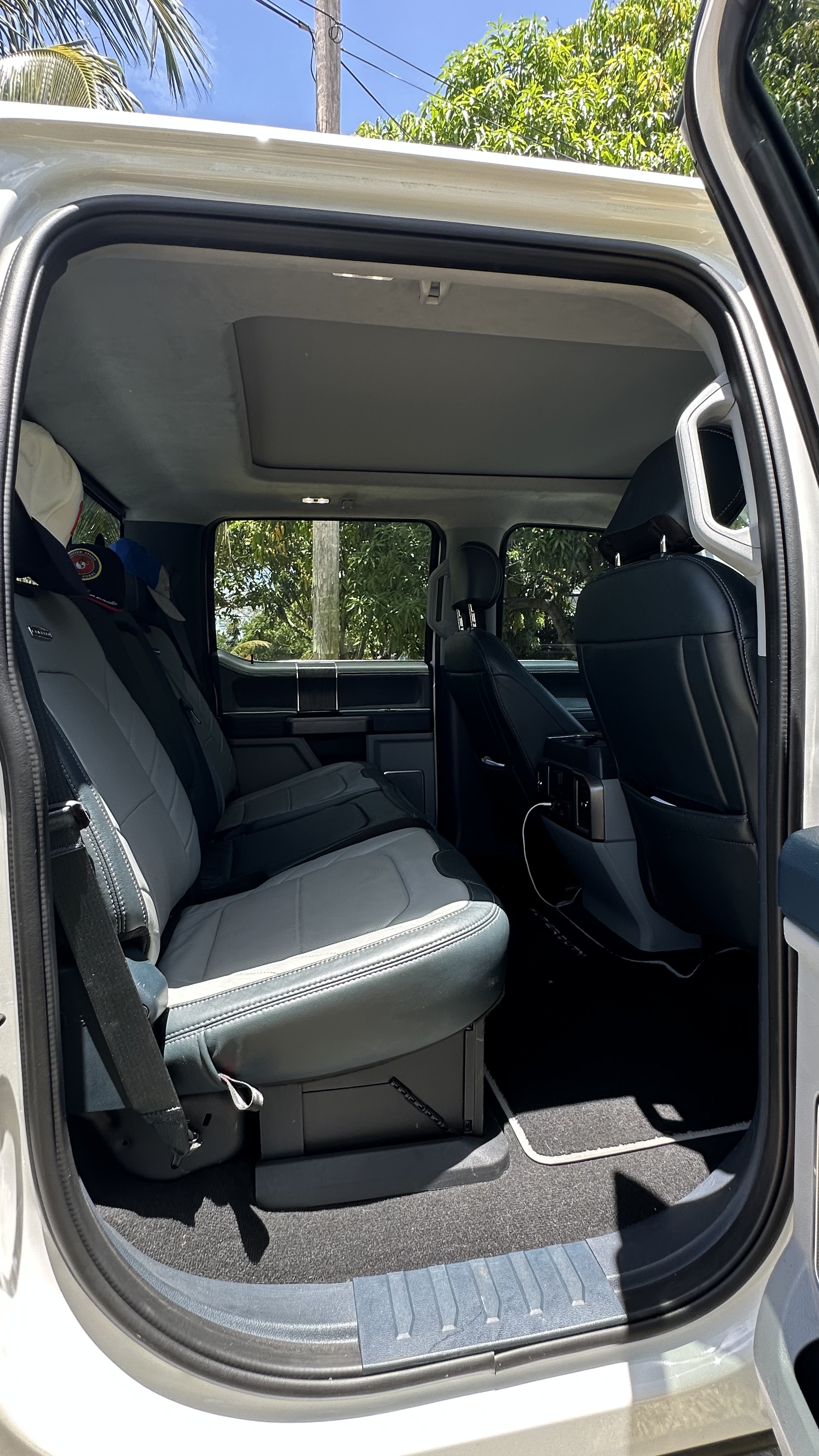Used 2022 Ford F350 Limited AWD/4WD image 12