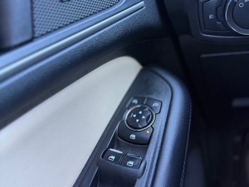 Used 2020 Ford Edge SEL w/ Convenience Package image 21