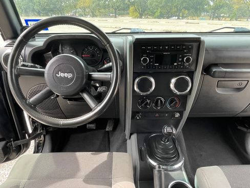 Used 2007 Jeep Wrangler Unlimited X image 10
