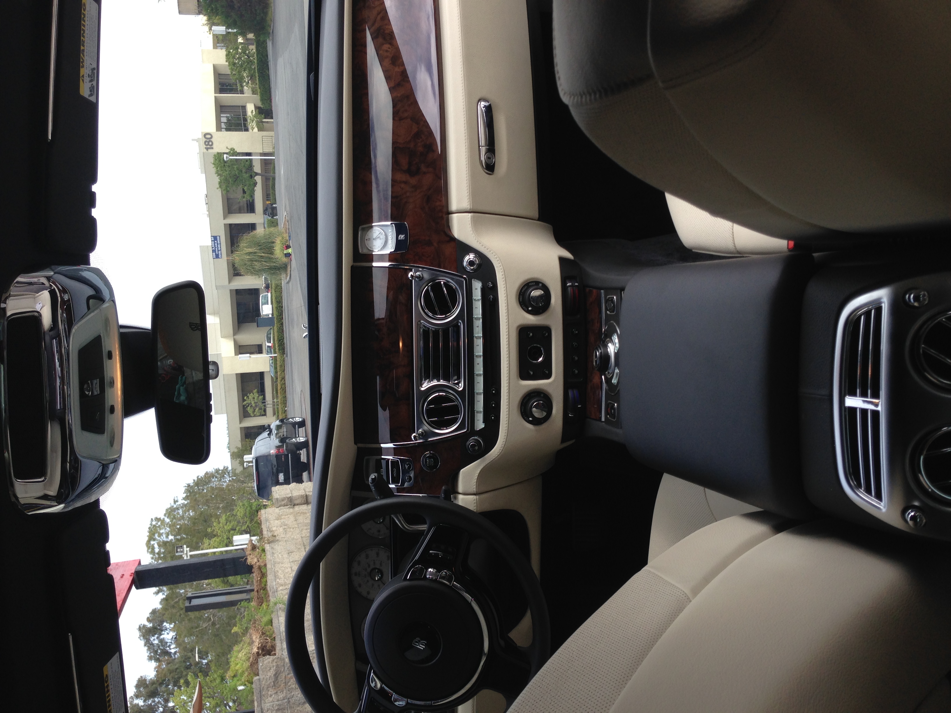 Used 2013 Rolls-Royce Ghost RWD image 8