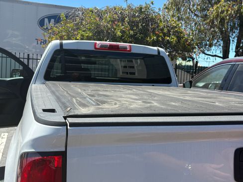 Used 2019 Chevrolet Colorado W/T w/ WT Convenience Package RWD image 2