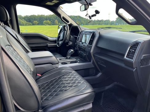 Used 2016 Ford F150 XLT w/ Equipment Group 302A Luxury image 12