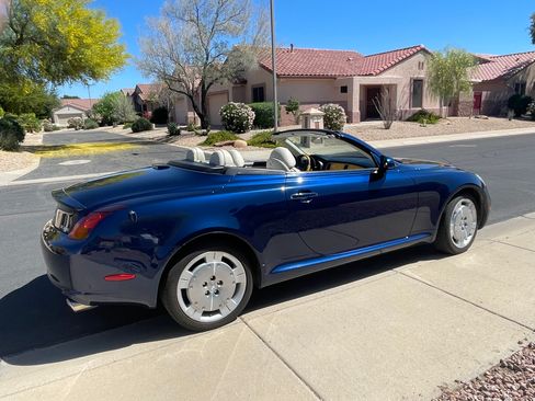 Used 2004 Lexus SC 430 Convertible image 12