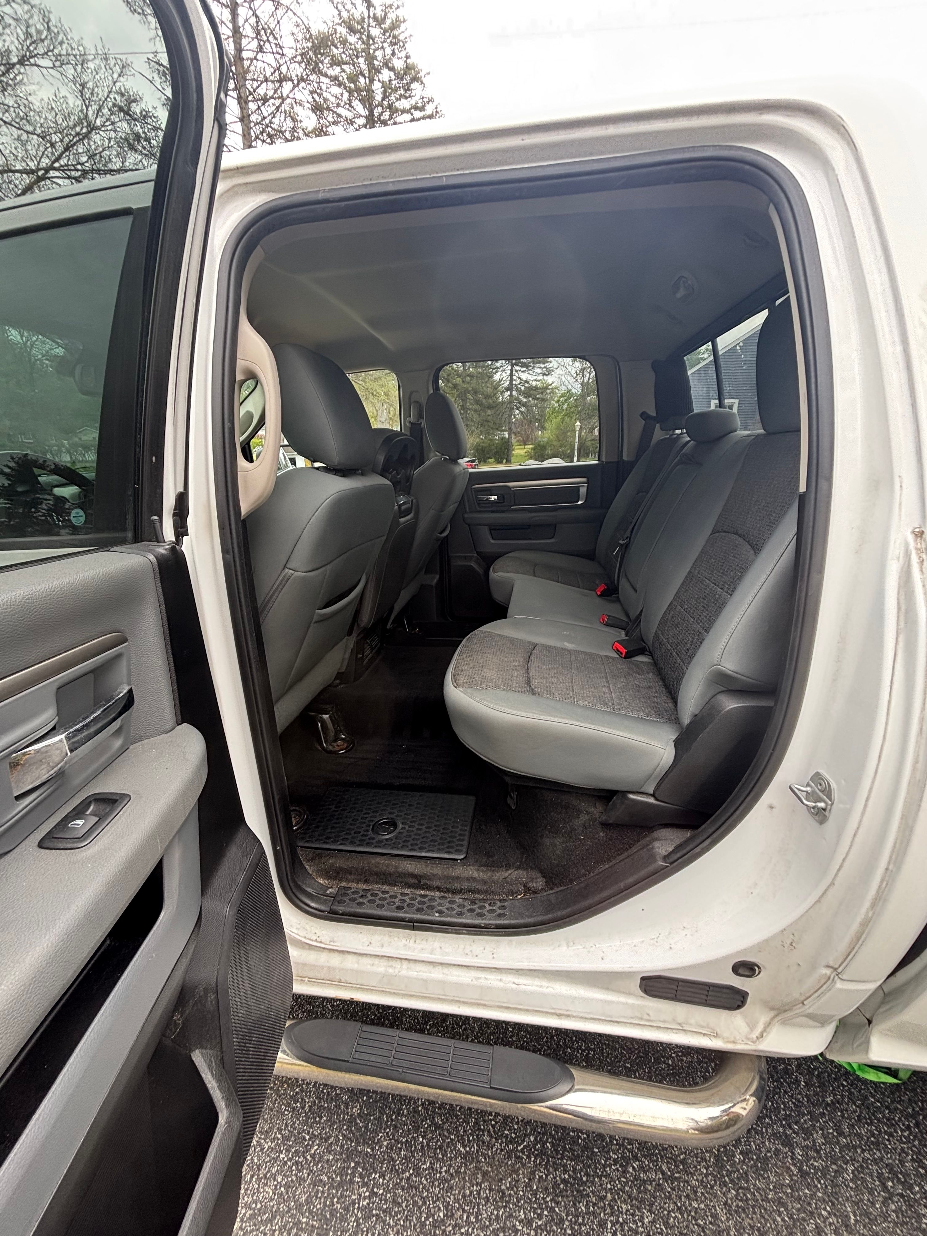 Used 2015 RAM 1500 Big Horn AWD/4WD image 11