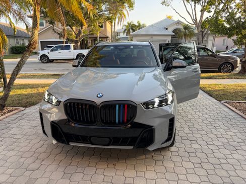 Used 2024 BMW X5 sDrive40i w/ M Sport Package image 4