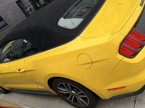 Used 2017 Ford Mustang GT Premium image 19