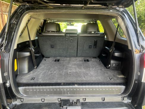 Used 2010 Toyota 4Runner SR5 image 13