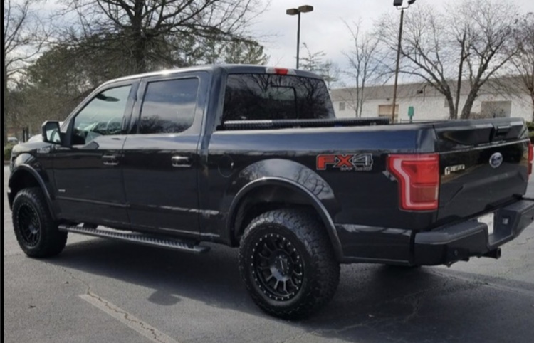 Used 2015 Ford F150 XLT w/ Equipment Group 302A Luxury AWD/4WD image 1