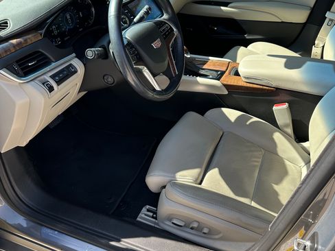 Used 2018 Cadillac XTS Premium Luxury image 16