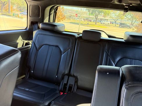 Used 2019 Ford Expedition Limited w/ Texas Edition Package image 14