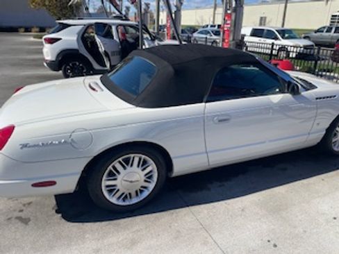 Used 2003 Ford Thunderbird image 2