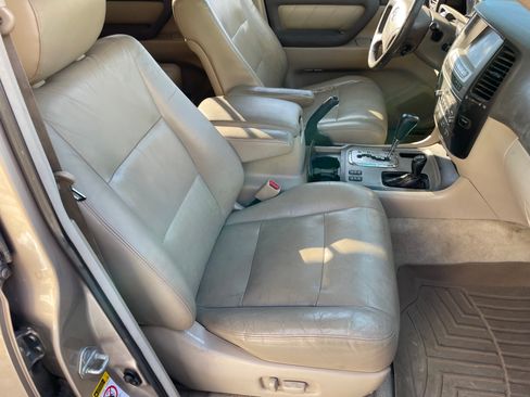 Used 2003 Toyota Land Cruiser AWD/4WD image 18