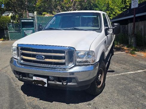Used 2002 Ford F250 4x4 SuperCab Super Duty image 2
