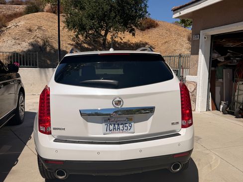 Used 2013 Cadillac SRX Premium FWD image 4