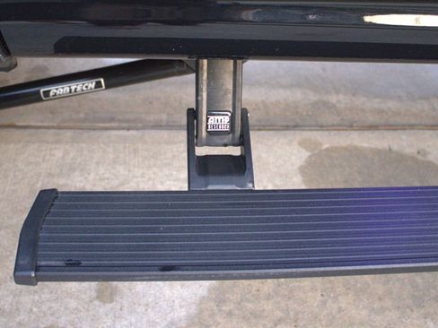 Used 2018 Ford F250 Lariat w/ Lariat Value Package image 5