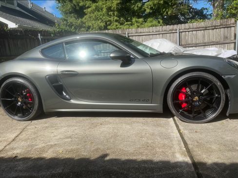 Used 2024 Porsche 718 Cayman GTS RWD image 4