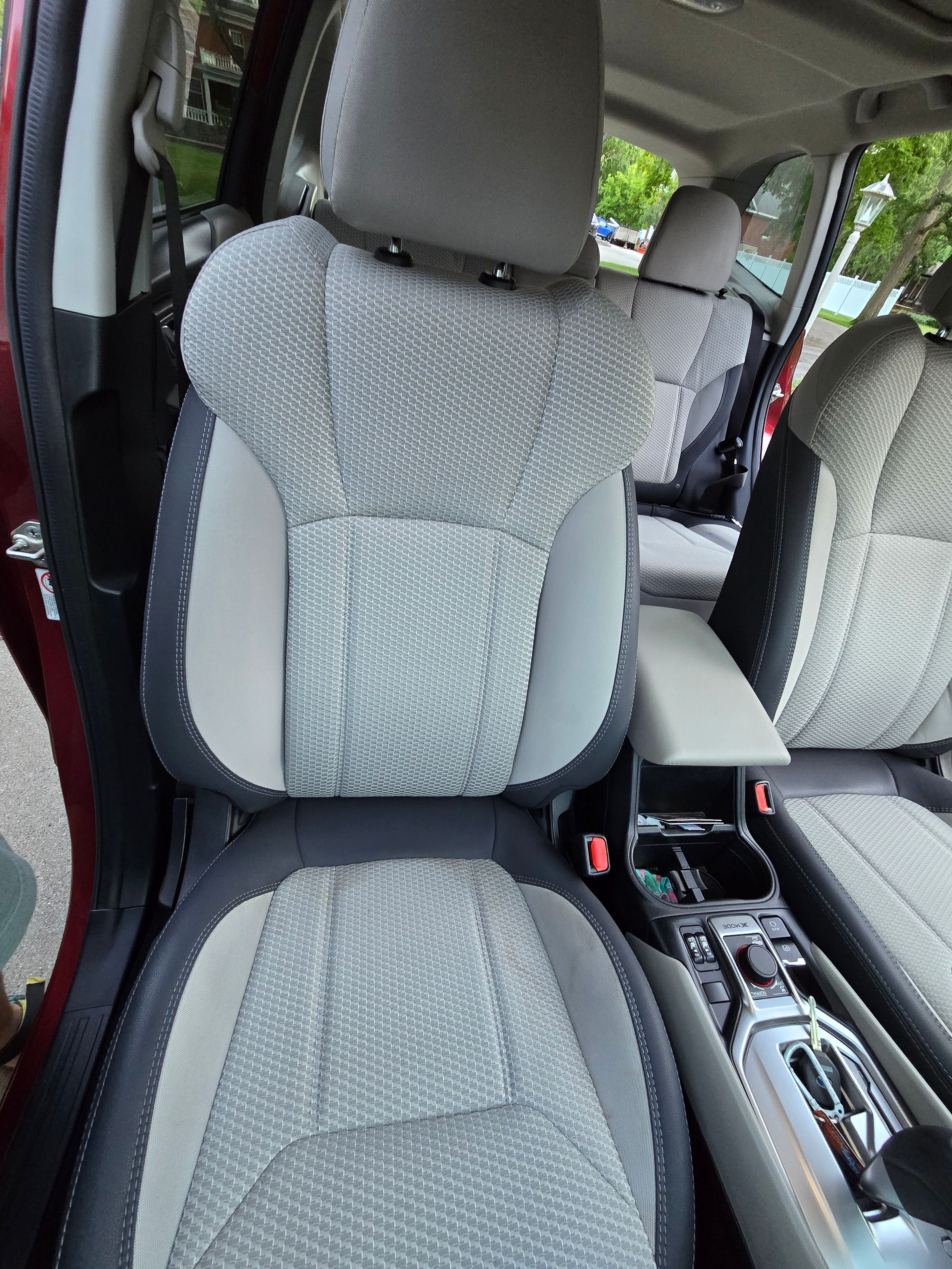 Used 2019 Subaru Forester Premium w/ All-Weather Package AWD/4WD image 10
