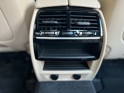 Used 2018 BMW 530i xDrive AWD/4WD image 23