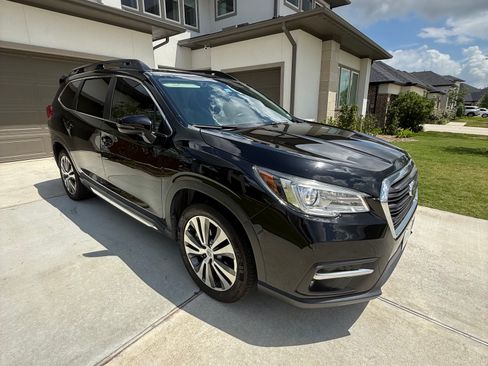 Used 2022 Subaru Ascent Limited w/ Technology Package AWD/4WD image 2