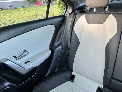 Used 2020 Mercedes-Benz A 220 image 6