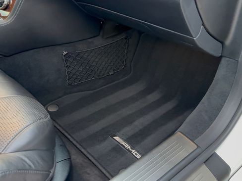 Used 2014 Mercedes-Benz SL 63 AMG image 21