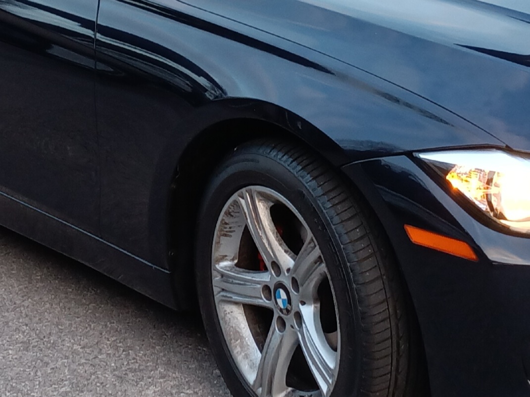 Used 2015 BMW 320i xDrive Sedan AWD/4WD image 2