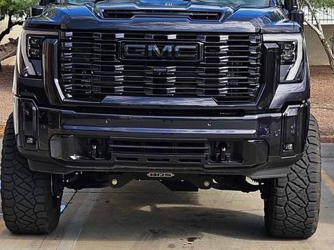 Used 2024 GMC Sierra 2500 Denali w/ Denali Reserve Package image 5