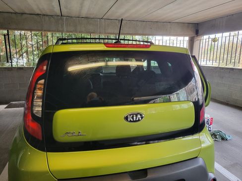 Used 2015 Kia Soul EV image 2