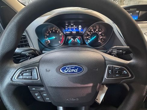 Used 2017 Ford Escape SE AWD/4WD image 5