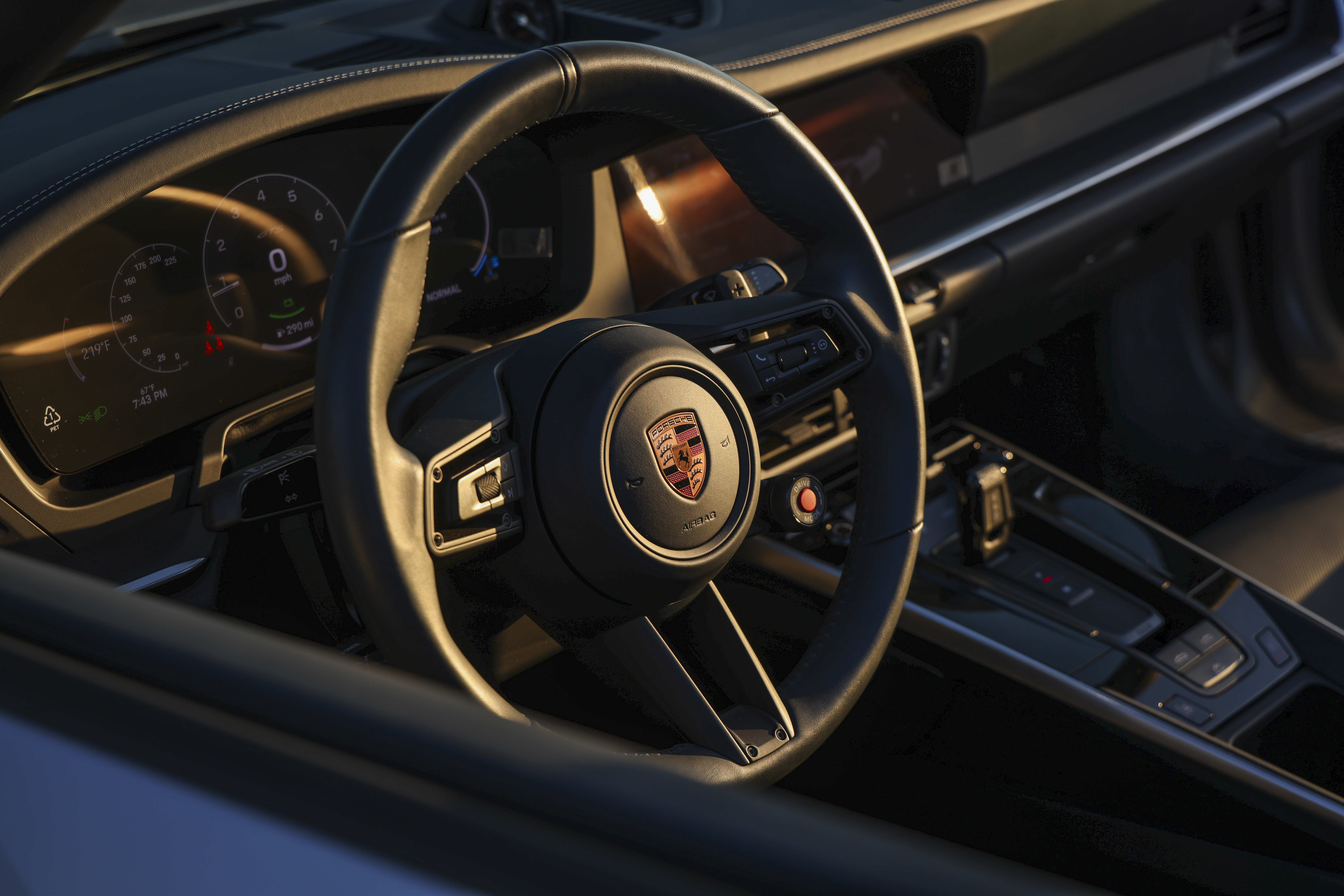 Used 2025 Porsche 911 GTS image 6