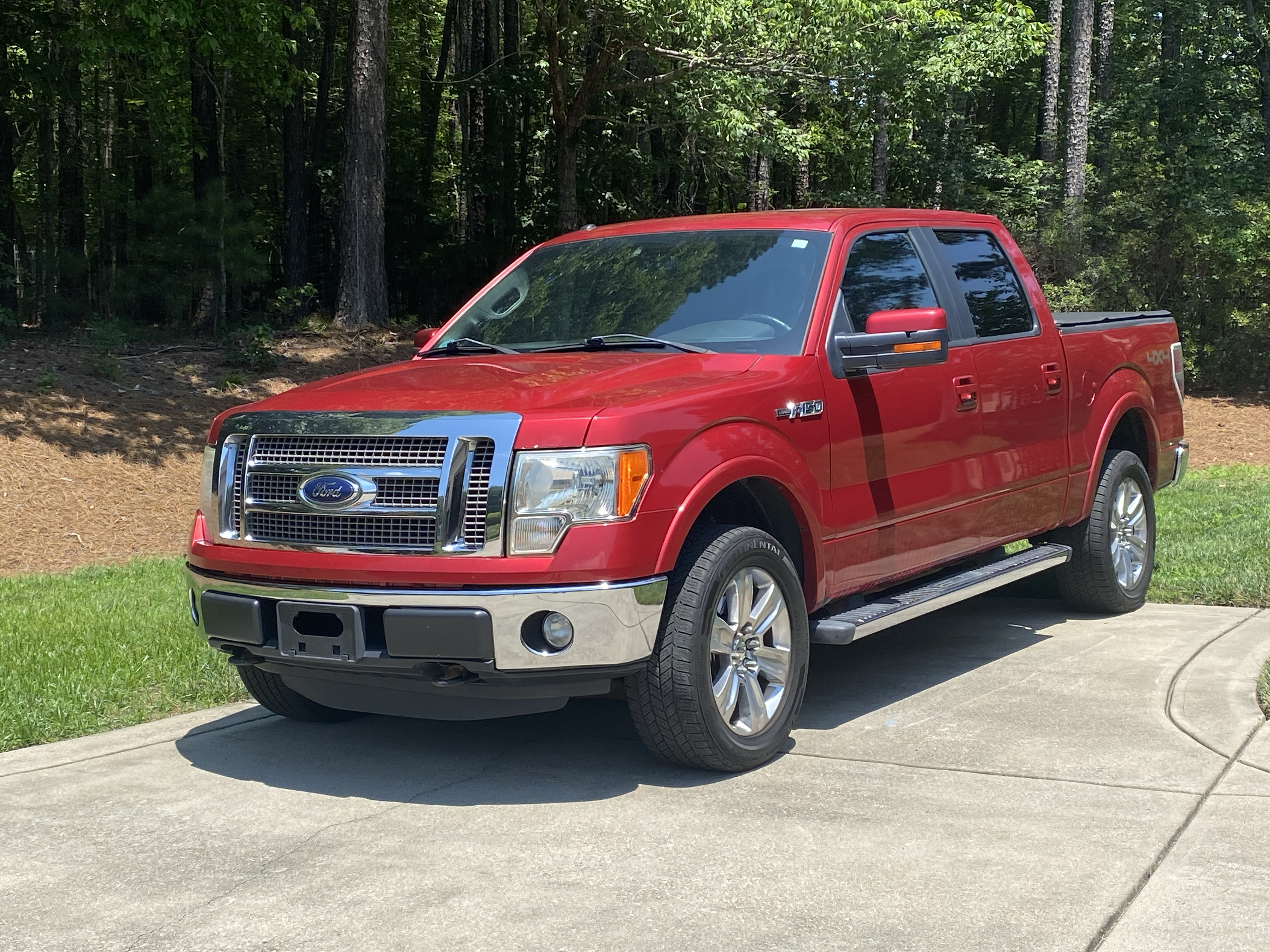Used 2011 Ford F150 Lariat AWD/4WD image 2