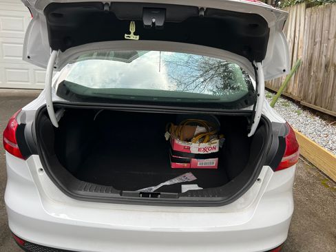 Used 2016 Ford Focus SE image 13