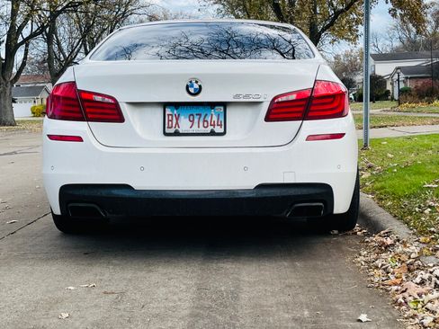 Used 2013 BMW 550i Sedan image 8