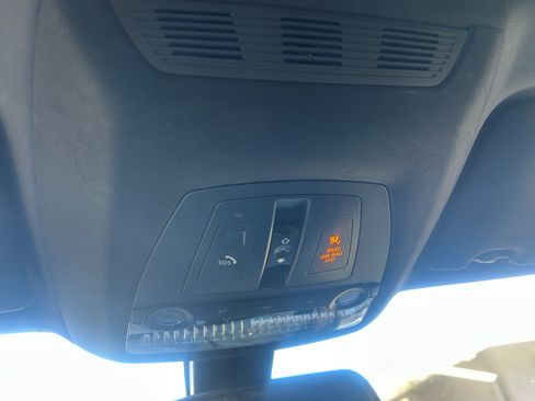 Used 2013 BMW 750Li image 17