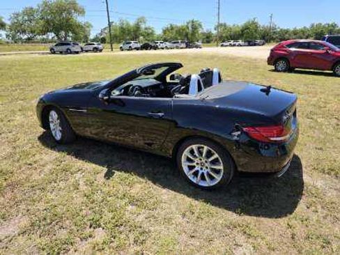 Used 2018 Mercedes-Benz SLC 300 image 11