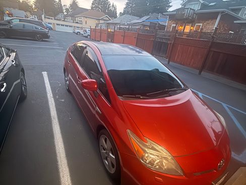 Used 2012 Toyota Prius Four image 4