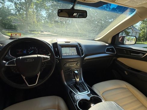 Used 2017 Ford Edge SEL w/ Equipment Group 201A AWD/4WD image 12