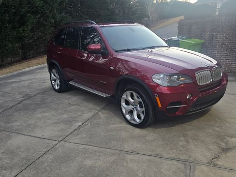 Used 2013 BMW X5 xDrive35d image 11