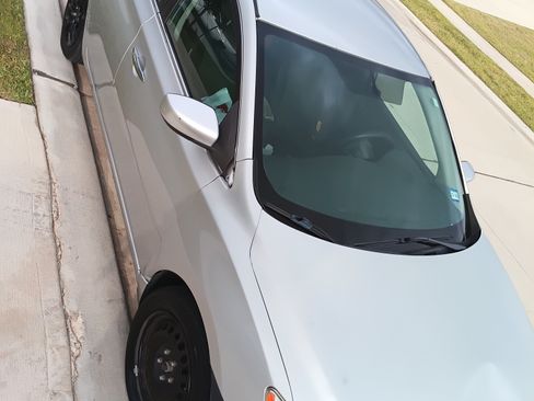 Used 2014 Nissan Sentra SV image 6