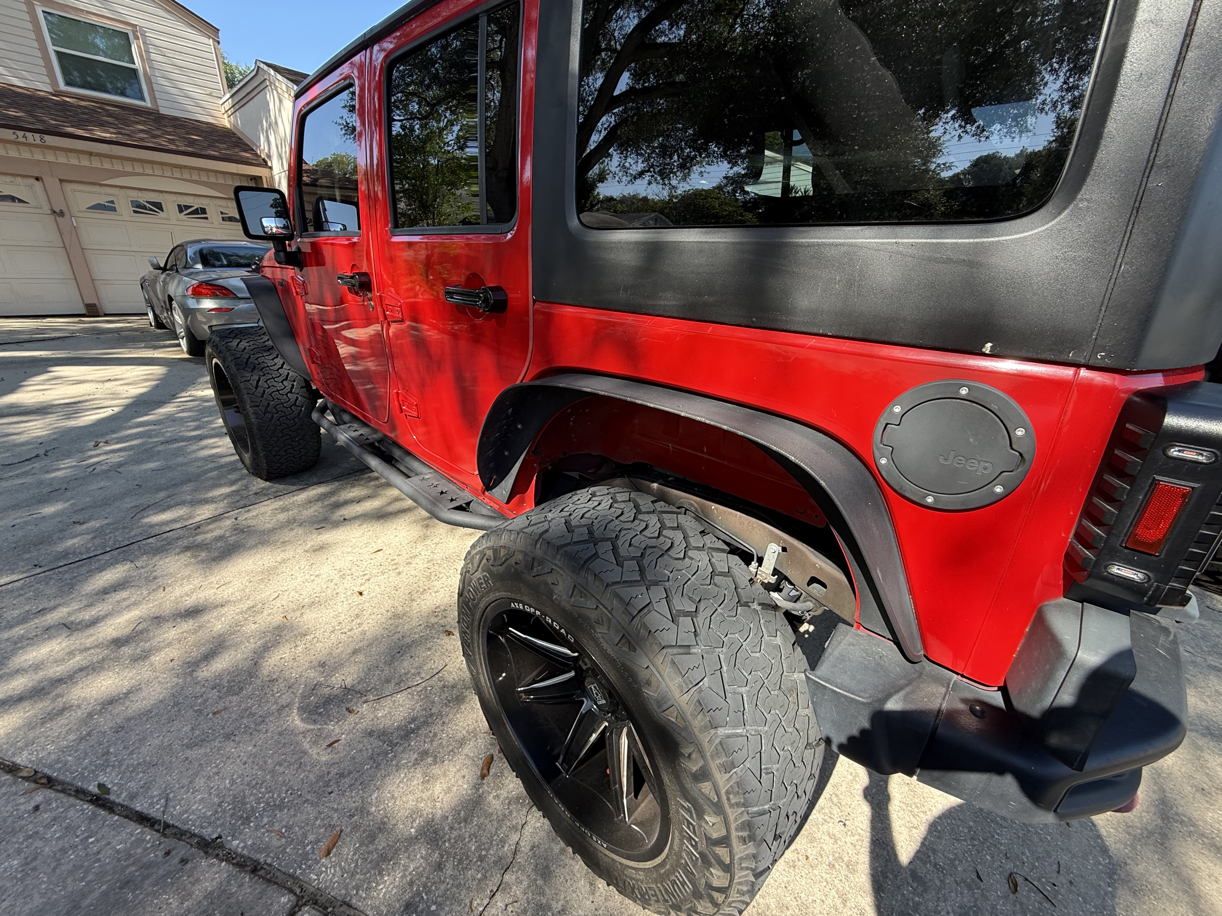 Used 2016 Jeep Wrangler Unlimited Rubicon AWD/4WD image 6