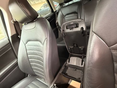 Used 2016 Ford Fusion SE w/ Equipment Group 202A image 20