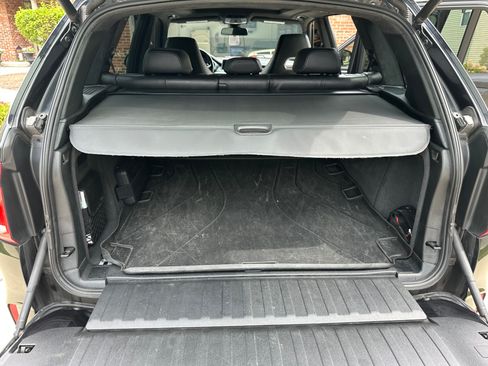 Used 2018 BMW X5 M AWD/4WD image 16