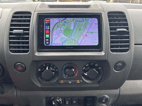Used 2008 Nissan Xterra Off-Road w/ Technology Pkg AWD/4WD image 6