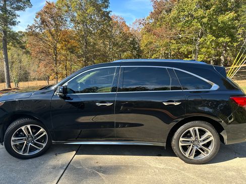Used 2017 Acura MDX SH-AWD w/ Advance Package image 1