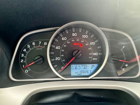 Used 2013 Toyota RAV4 XLE AWD/4WD image 2