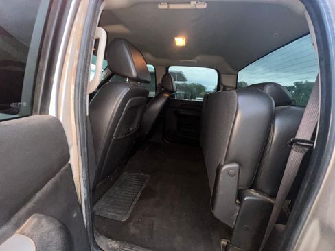 Used 2008 Chevrolet Silverado 1500 LT w/ Power Pack Plus image 10