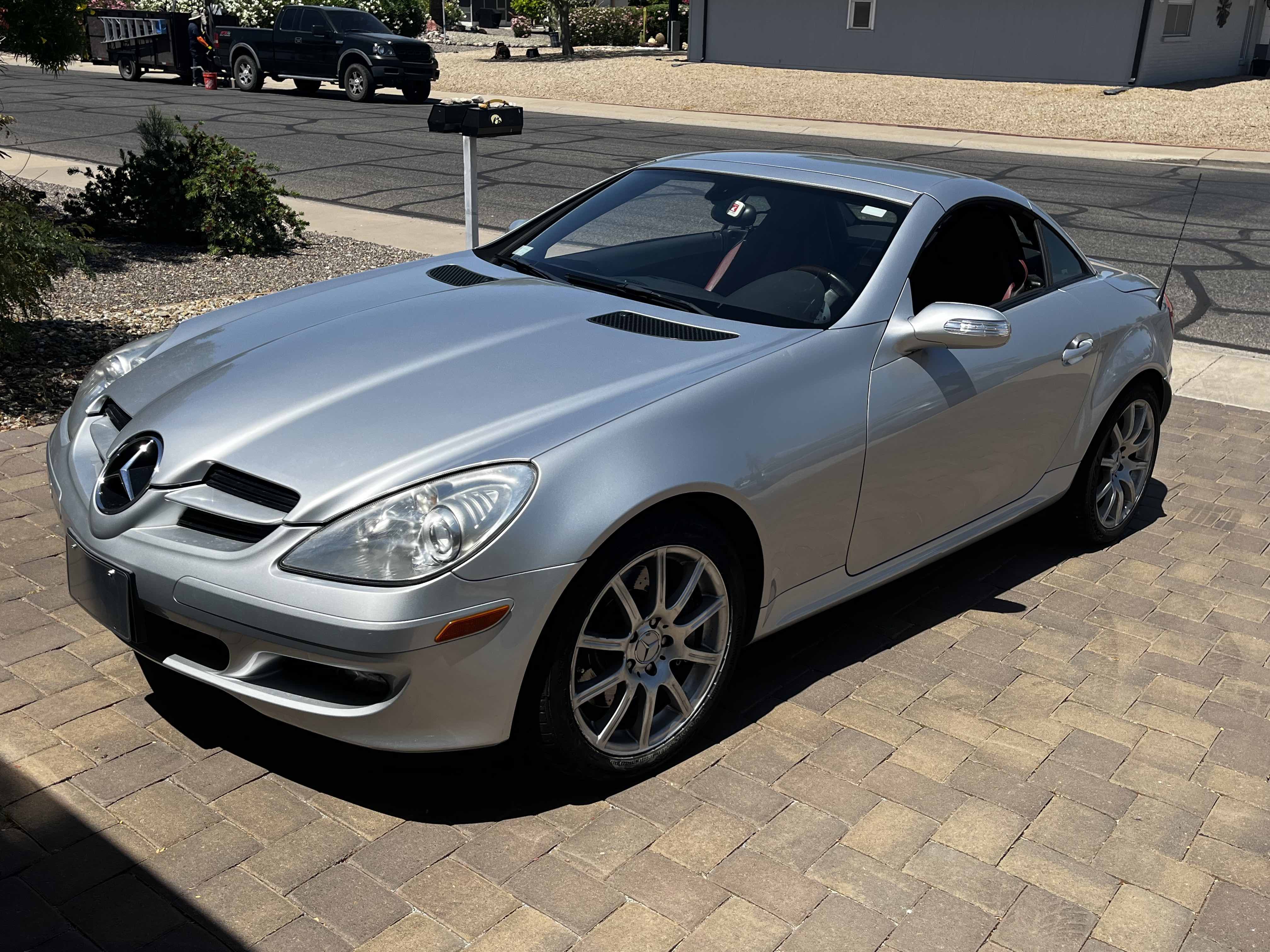 Used 2005 Mercedes-Benz SLK 350 image 1