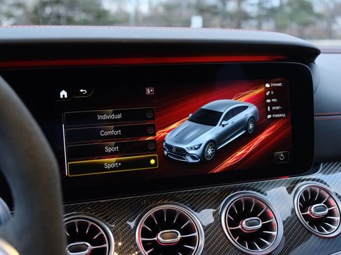 Used 2021 Mercedes-Benz AMG GT 63 image 29